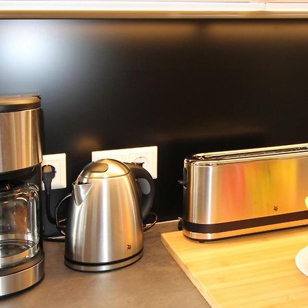 Hotel Ulm Zentrum - Komplettes Zimmer, Hochbett, Android Tv & Eigenem Bad - Perfekt Fuer Familien & Gruppen ภายนอก รูปภาพ