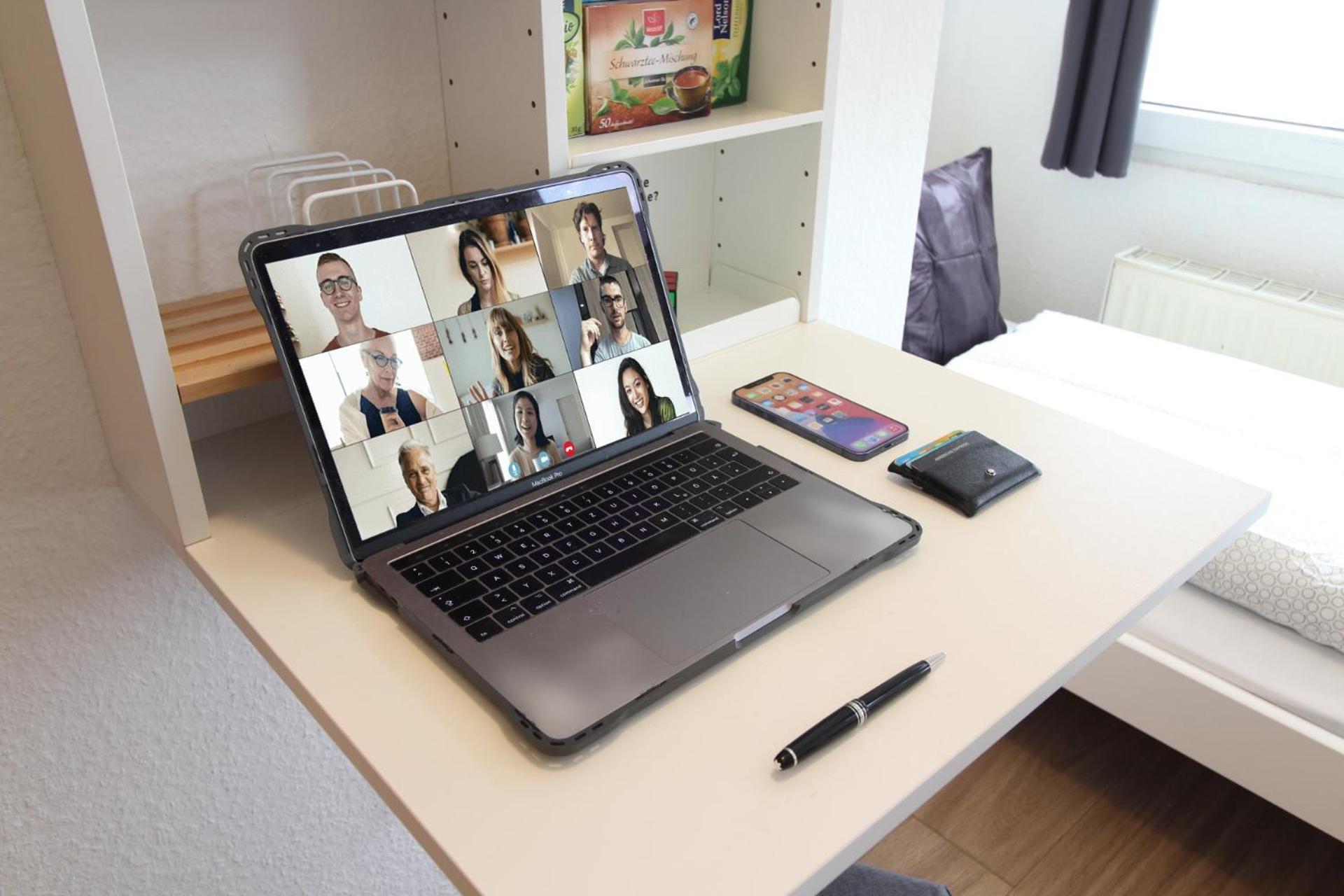 Hotel Ulm Zentrum - Komplettes Zimmer, Hochbett, Android Tv & Eigenem Bad - Perfekt Fuer Familien & Gruppen ภายนอก รูปภาพ