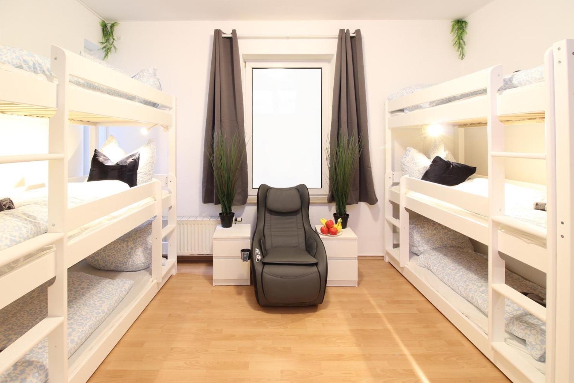 Hotel Ulm Zentrum - Komplettes Zimmer, Hochbett, Android Tv & Eigenem Bad - Perfekt Fuer Familien & Gruppen ภายนอก รูปภาพ