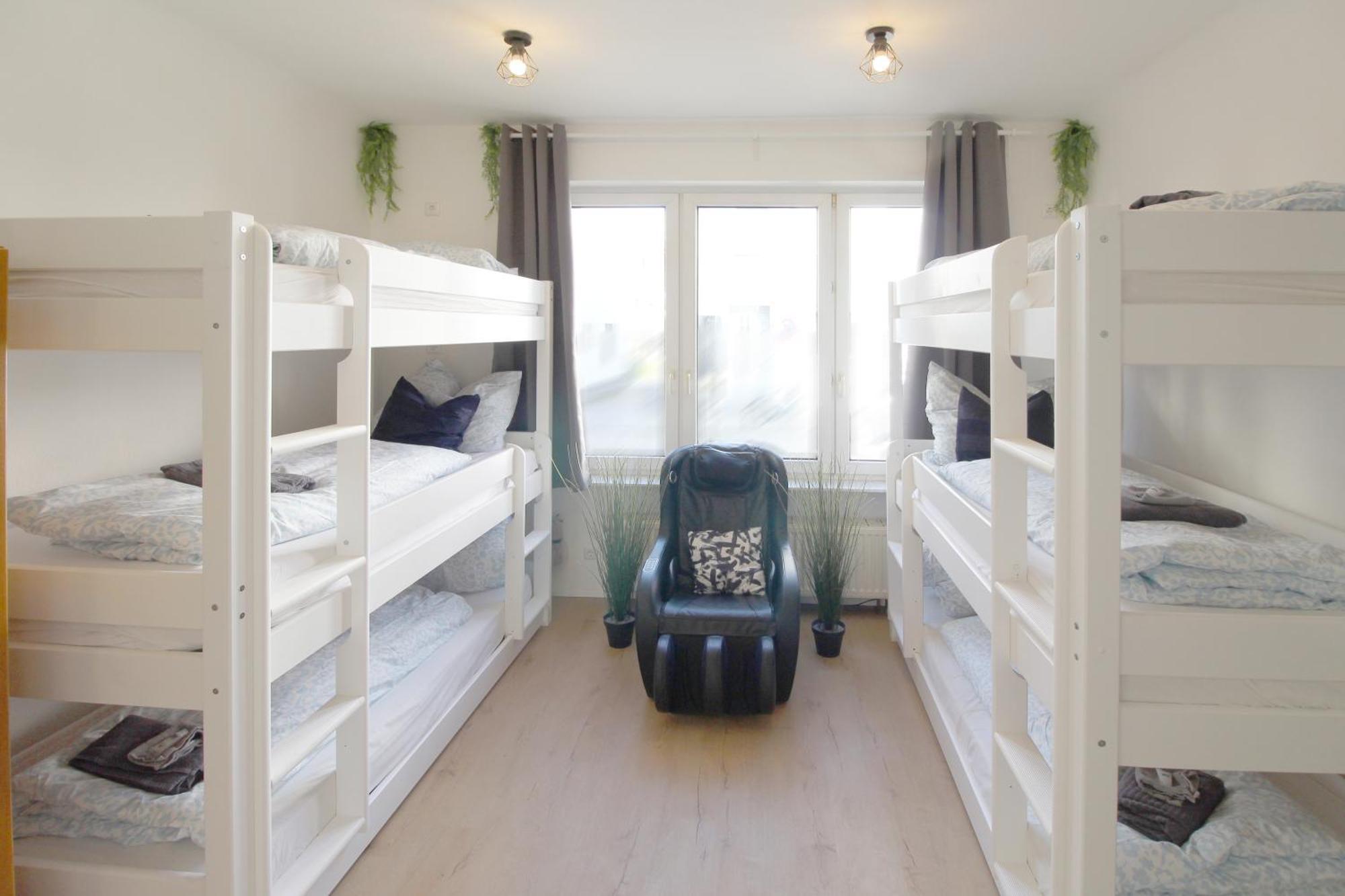 Hotel Ulm Zentrum - Komplettes Zimmer, Hochbett, Android Tv & Eigenem Bad - Perfekt Fuer Familien & Gruppen ภายนอก รูปภาพ