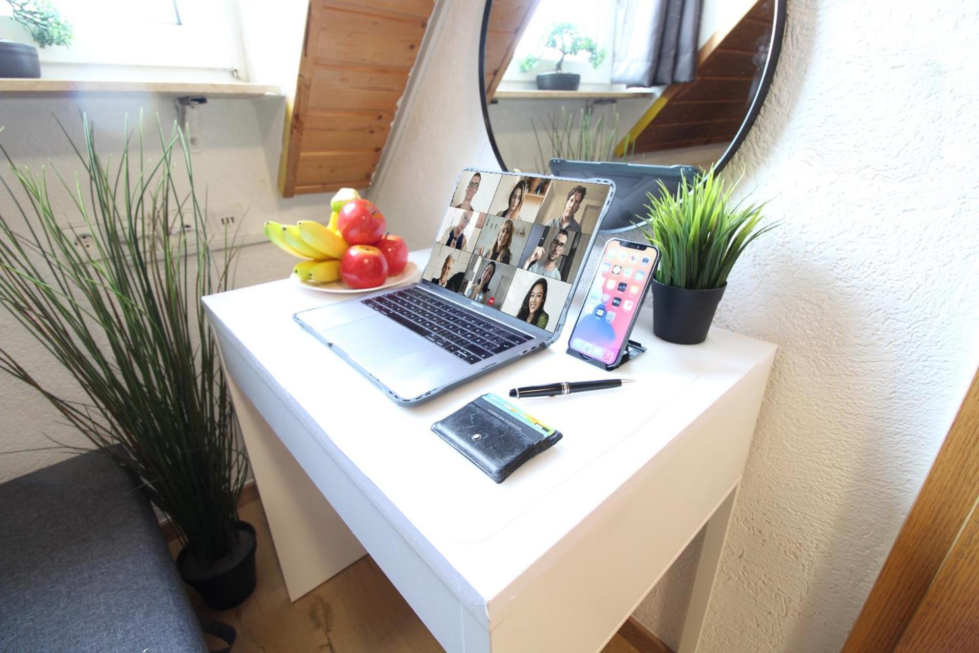 Hotel Ulm Zentrum - Komplettes Zimmer, Hochbett, Android Tv & Eigenem Bad - Perfekt Fuer Familien & Gruppen ภายนอก รูปภาพ